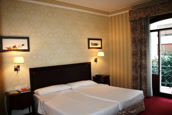 Hotel Carlton by null