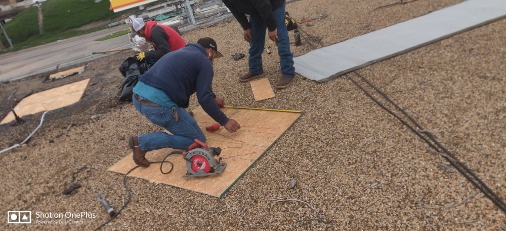 Slide of Collin county roofers