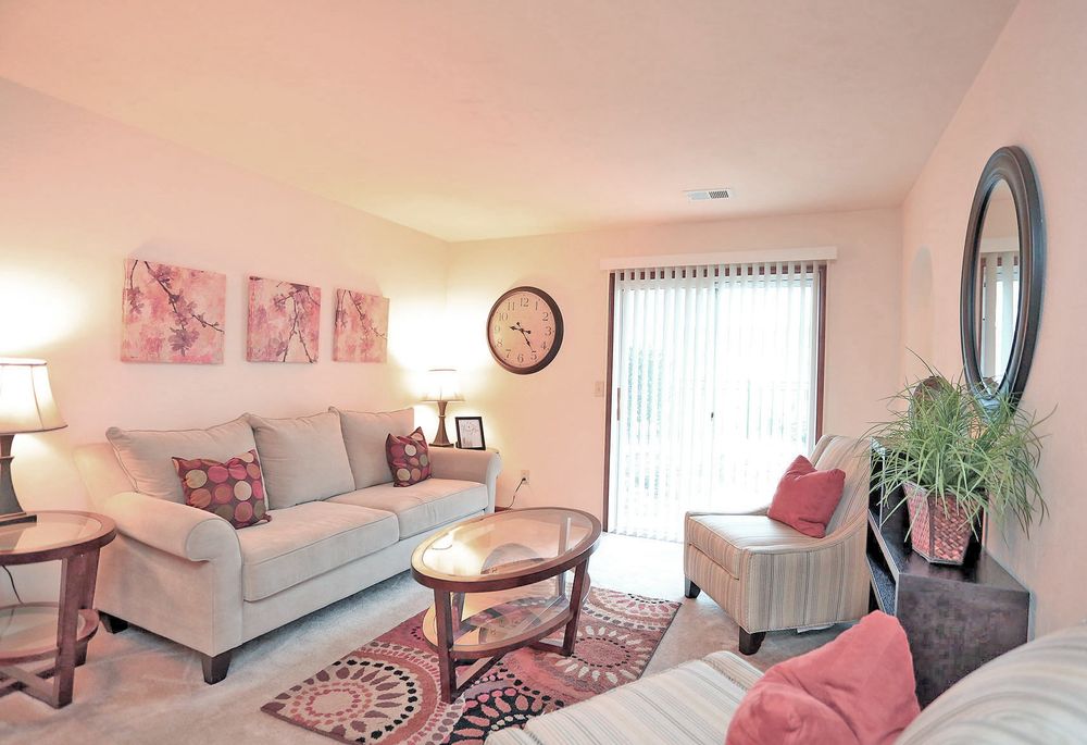 PEMBROKE CROSSING APARTMENTS Updated October 2024 18 Photos & 13 Reviews 825 Crossing Ct