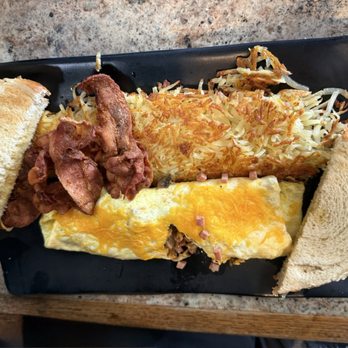 Woodsby's Cafe - Ham & Cheese Omelette with bacon - Breakfast & Brunch Near Me - Kissimmee, Florida Woodsby's Cafe - Ham & Cheese Omelette with bacon - Breakfast & Brunch Near Me - Kissimmee, Florida