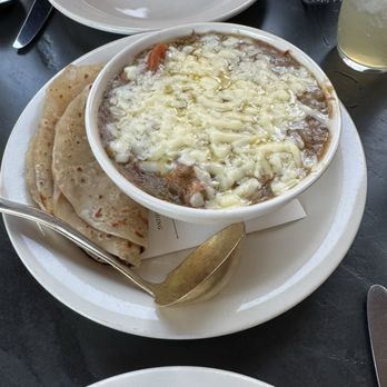 Dunsmoor - Aunt Emmy's Pork & Green Chili Stew - American Near Me - Los Angeles, California