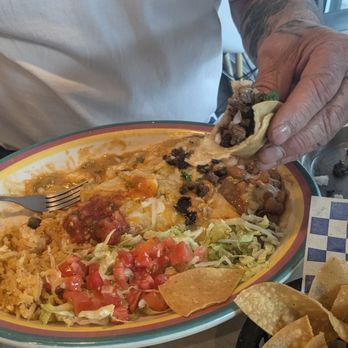La Zenita - Enchiladas - Mexican Near Me - Albuquerque, New Mexico