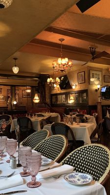 Papillon Bistro & Bar by null