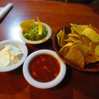 El Indio - Chips & salsa with sour cream and guacamole - Mexican Near Me - Portland, Oregon El Indio - Chips & salsa with sour cream and guacamole - Mexican Near Me - Portland, Oregon