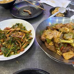 Braised Chili Oil Pig Ear 红油卤猪耳 Braised Chili Oil Pig Ear 红油卤猪耳