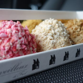 Aux Merveilleux de Fred - Patisserie/Cake Shop Near Me - Brussels, BRU Aux Merveilleux de Fred - Patisserie/Cake Shop Near Me - Brussels, BRU