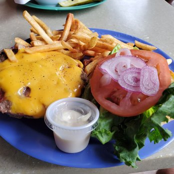 Moon Cricket Grille - Fresh burger - New American Near Me - Winter Garden, Florida Moon Cricket Grille - Fresh burger - New American Near Me - Winter Garden, Florida