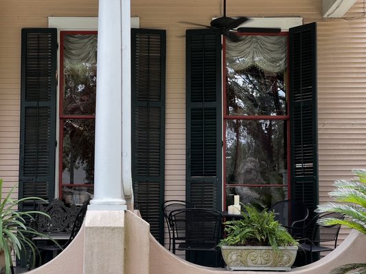 The Gilded Perch by null