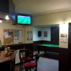 Buckshead Tavern - Pool table!