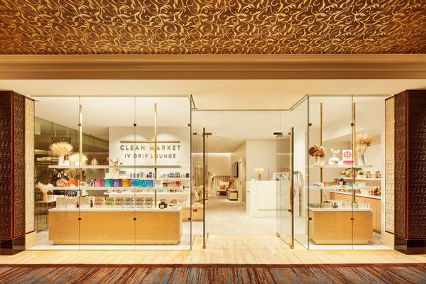 Clean Market IV Drip Lounge by null