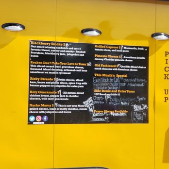 REO Cheesewagon - Menu #yum #ReviewsByRL - Food Trucks Near Me - Maryville, Tennessee REO Cheesewagon - Menu #yum #ReviewsByRL - Food Trucks Near Me - Maryville, Tennessee