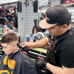 Hummer Barbershop