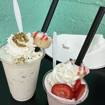 Great Shakes - Pistachio and strawberry - Ice Cream & Frozen Yogurt Near Me - Palm Springs, California Great Shakes - Pistachio and strawberry - Ice Cream & Frozen Yogurt Near Me - Palm Springs, California
