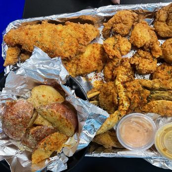 Geechie Garlic Crabs & Seafood - Pick 3 Platter ... shrimp, whiting and crab!!!! - Seafood Near Me - Hanahan, South Carolina Geechie Garlic Crabs & Seafood - Pick 3 Platter ... shrimp, whiting and crab!!!! - Seafood Near Me - Hanahan, South Carolina