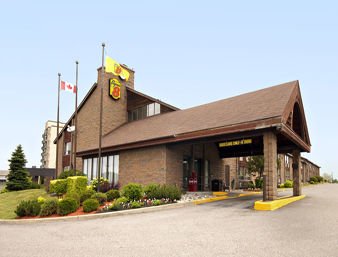 Super 8 by Wyndham Sudbury ON by null