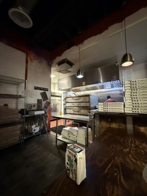 Garage Pizza by null