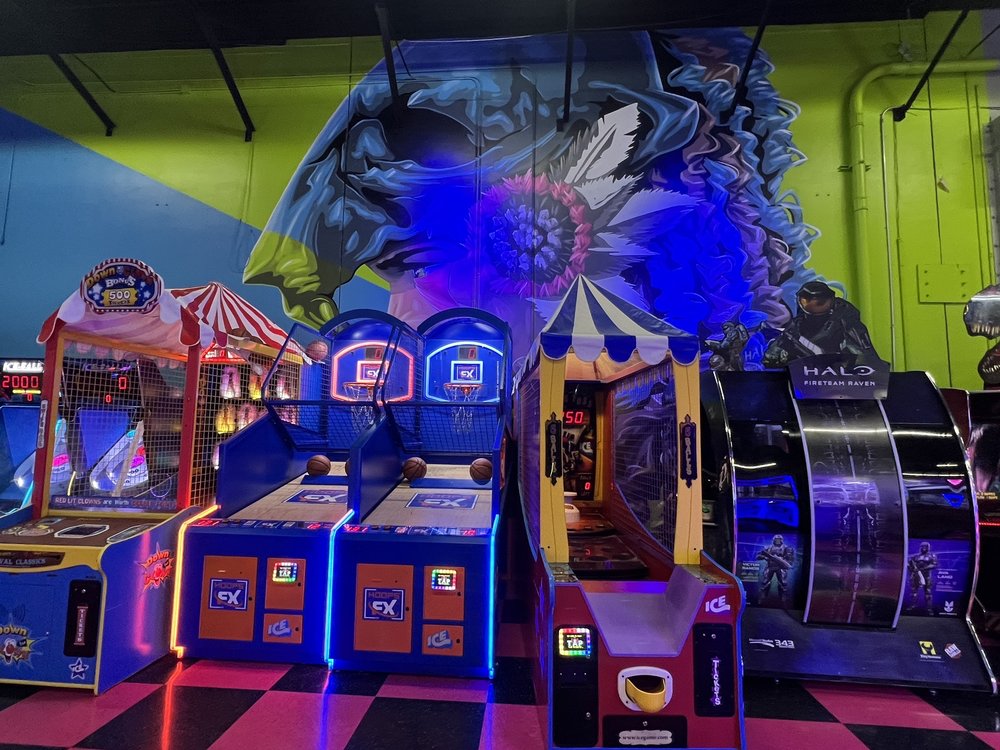 FLYING SQUIRREL WESTON Trampoline Park in Weston, Florida at 3305