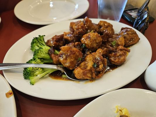 Yen Ching Restaurant by null