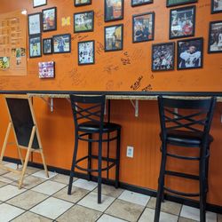 Coaches Fish, Shrimp & Chicken - Inside