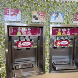 Menchie's Frozen Yogurt
