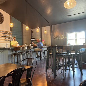 Short Story Brewing - Breweries Near Me - McHenry, Maryland