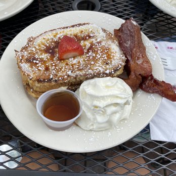 The Cubby Hole - Creme brûlée French toast with bacon - Breakfast & Brunch Near Me - Moorestown, New Jersey