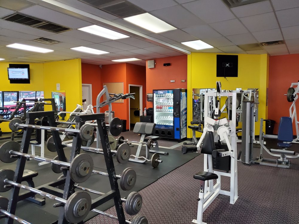 QUICK FIT GYM Updated September 2024 11 Photos 2460 Old