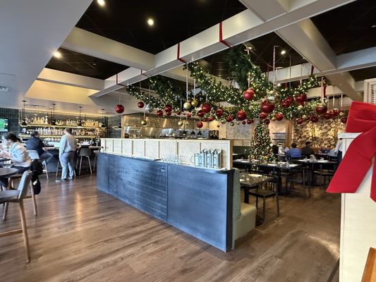 AT Bistro | Au Troisiéme by null