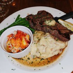 The '6 House Pub - Steak and lobster