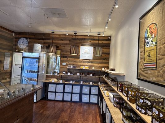 Maui Bread Company by null