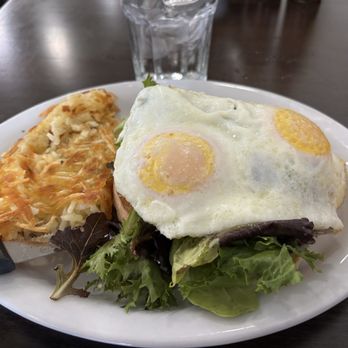 The Morning Bun Cafe - Avocado toast with eggs over easy and hash browns - Coffee & Tea Near Me - Vacaville, California The Morning Bun Cafe - Avocado toast with eggs over easy and hash browns - Coffee & Tea Near Me - Vacaville, California