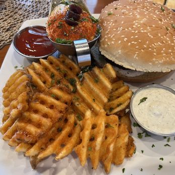 Zara's Mediterranean Kitchen - Falafel burger - Halal Near Me - Spring, Texas Zara's Mediterranean Kitchen - Falafel burger - Halal Near Me - Spring, Texas