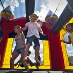 Leap & Bounce 4 Fun - Bouncing fun all day