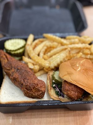 Dave's Hot Chicken by null