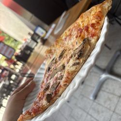 3 Corner's Pizza