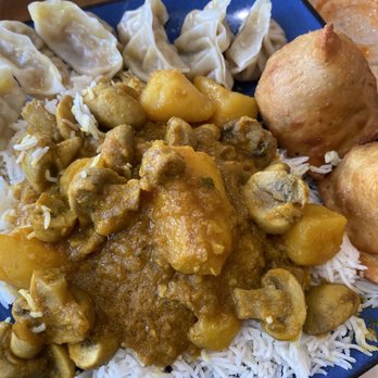 Himalayan Curry & Grill - Vegetable Samosa Momo Chyau Aloo Ko Curry - Indian Near Me - Lancaster, Pennsylvania