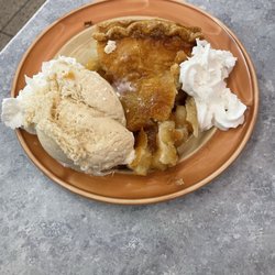 Orem's Diner - Apple pie alamode