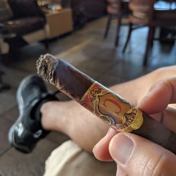 Hollywood Smoke - Cigar Bars Near Me - Santa Monica, California Hollywood Smoke - Cigar Bars Near Me - Santa Monica, California