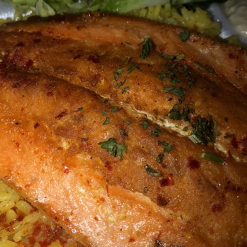 Mezzaterranean - The driest, most flavorless salmon I've EVER had. It tasted like if you licked the inside of an old freezer - Lebanese Near Me - Rancho Cucamonga, California