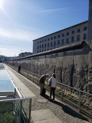 Berliner Mauer by null