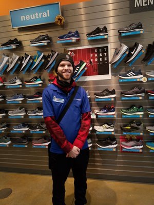 road runner shoe store near me