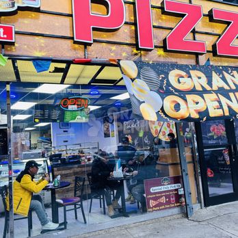 El Centenario Pizza - Outside the store - Pizza Near Me - Brooklyn, New York El Centenario Pizza - Outside the store - Pizza Near Me - Brooklyn, New York