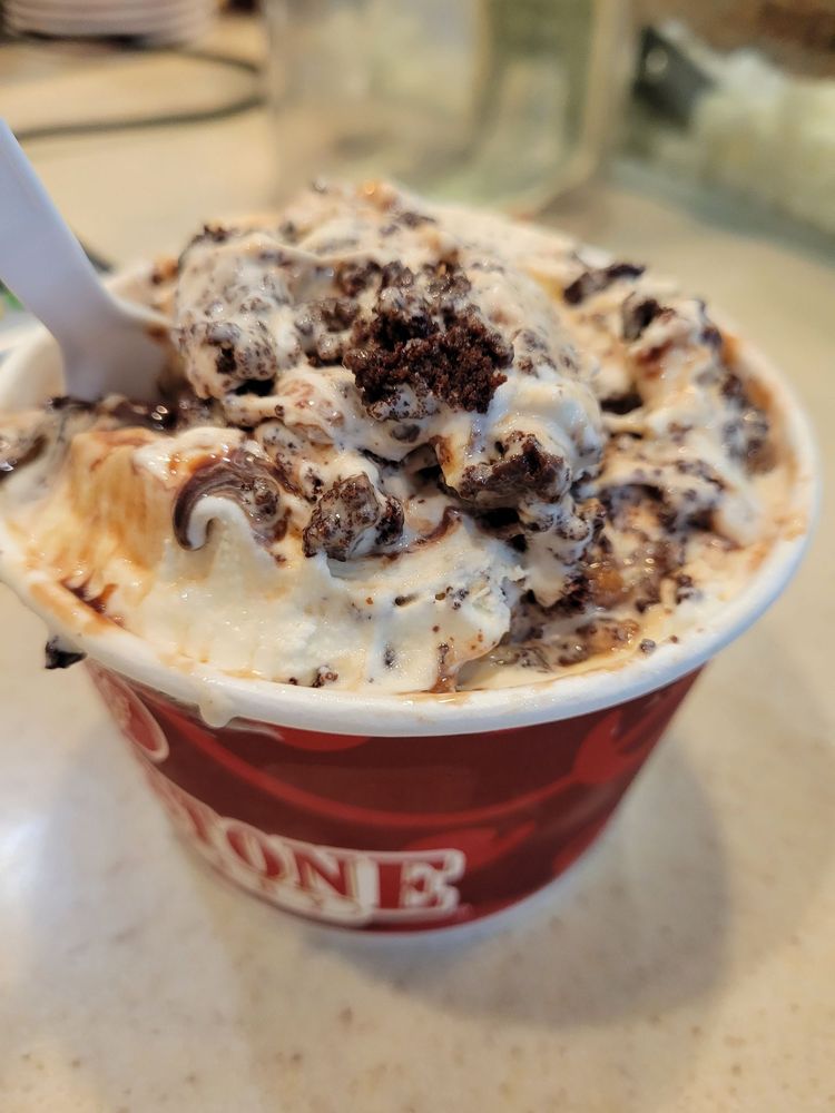 COLD STONE CREAMERY Updated July 2024 28 Photos & 17 Reviews 6309