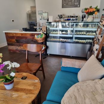 Dulce Cielo - Comfortable seating. - Bakeries Near Me - Monrovia, California