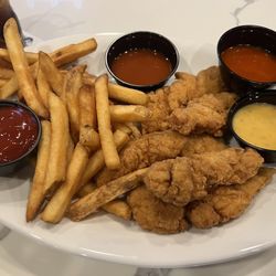 Shade Bar & Grill - Meals over 2 day. I like chicken