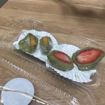 Matcha Ren - Mango & Strawberry Mochi - Ice Cream & Frozen Yogurt Near Me - Costa Mesa, California