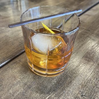 The Conche - Old fashioned - Cocktail Bars Near Me - Leesburg, Virginia The Conche - Old fashioned - Cocktail Bars Near Me - Leesburg, Virginia