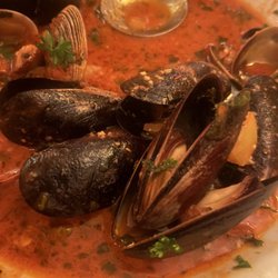 Astera's Greek Taverna - Musles & Clams