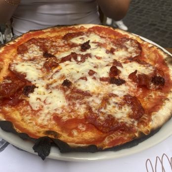 Brillo Restaurant - Margarita pizza - Italian Near Me - Rome, RM Brillo Restaurant - Margarita pizza - Italian Near Me - Rome, RM