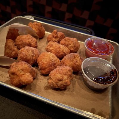 Hollywood Palms Cinema by null